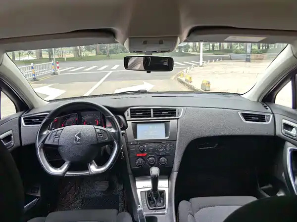 DS 5LS 2015
