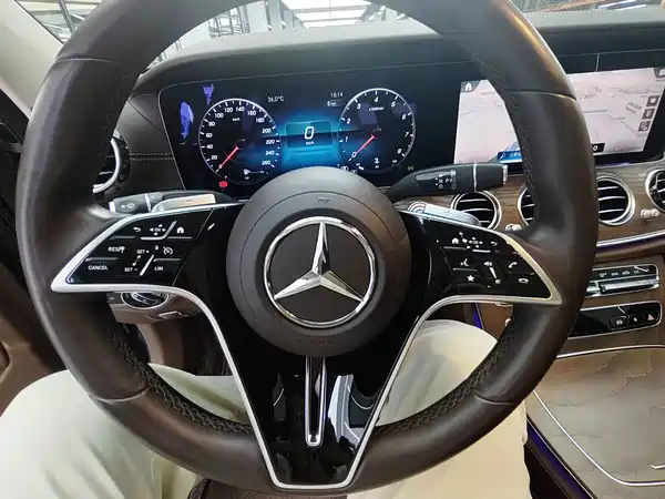 Mercedes-Benz E-Class 2023