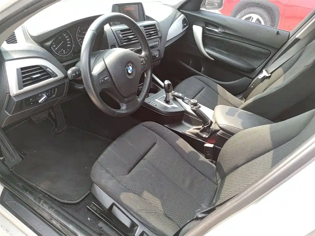 BMW 1 Series 2015 — фото 15