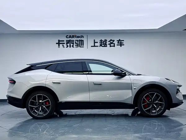 Lotus ELETRE 2025