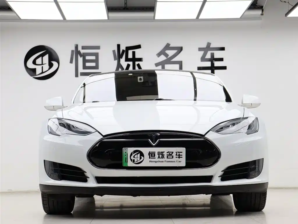 Tesla Model S 2015 — фото 24