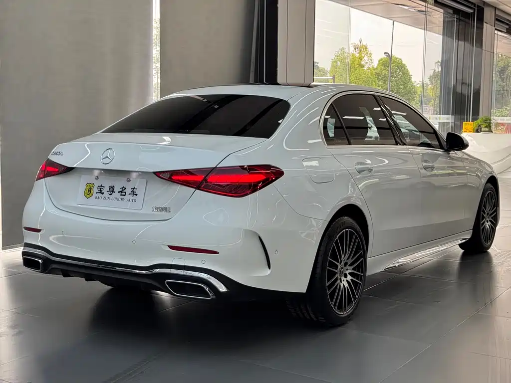 Mercedes-Benz C-Class 2023 — фото 6