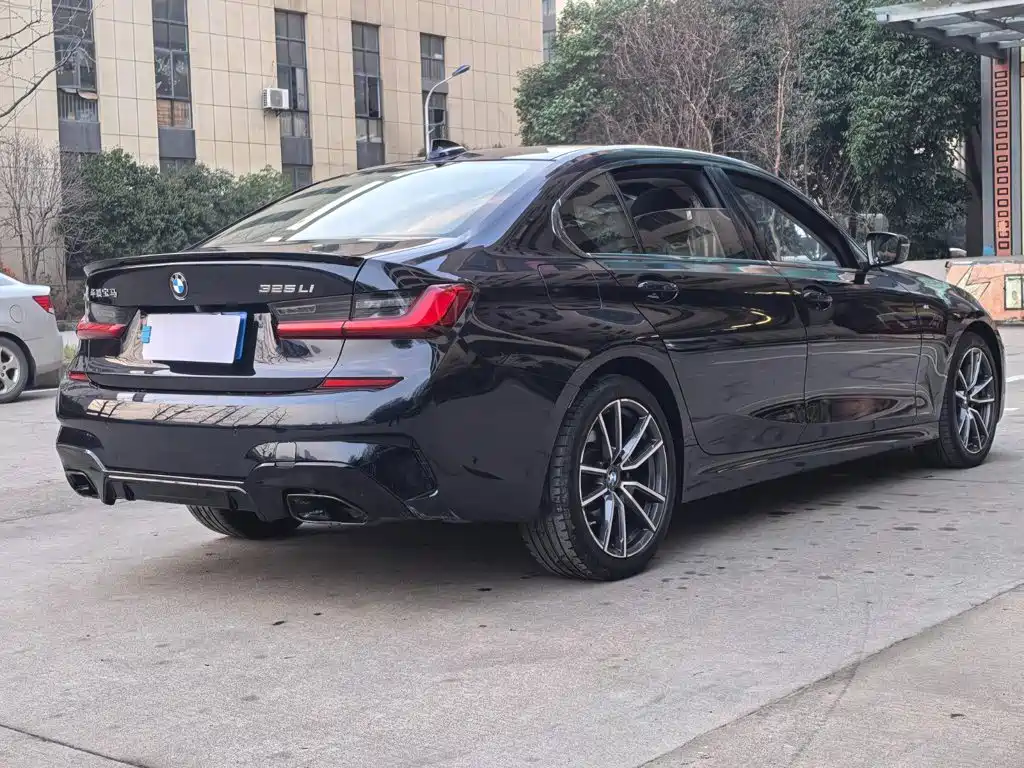 BMW 3 Series 2020 — фото 17