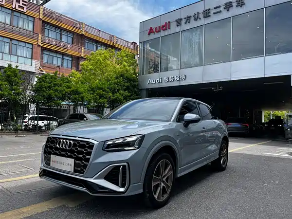 Audi Q2L 2024