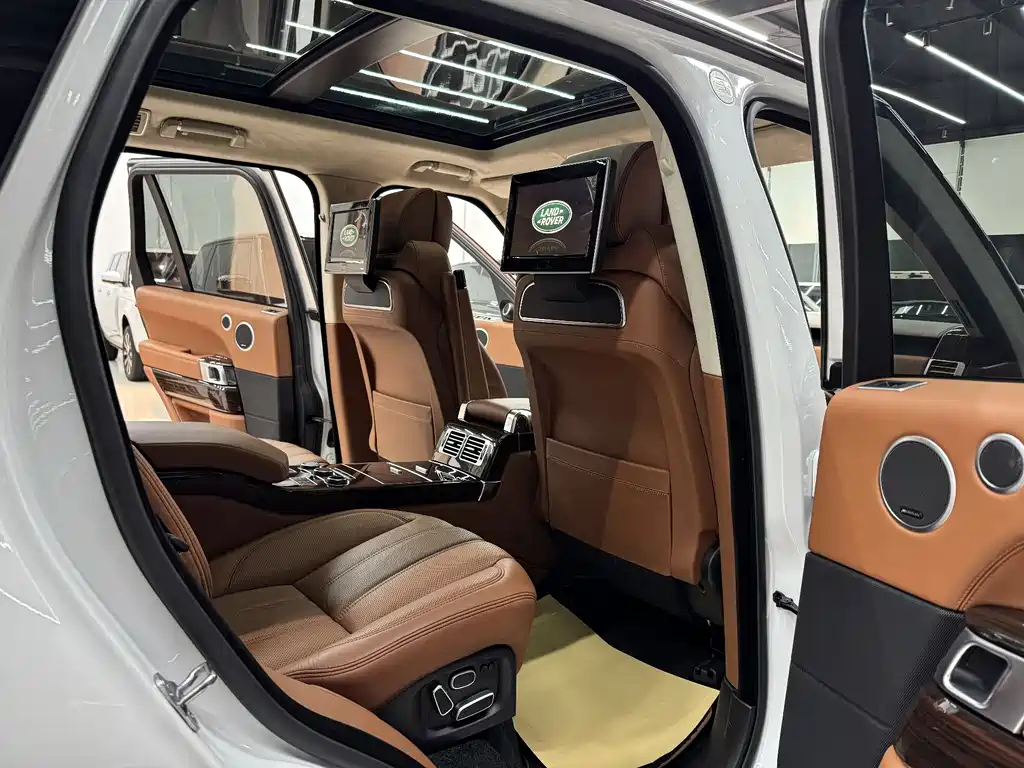 Land Rover Range Rover 2015 — фото 9