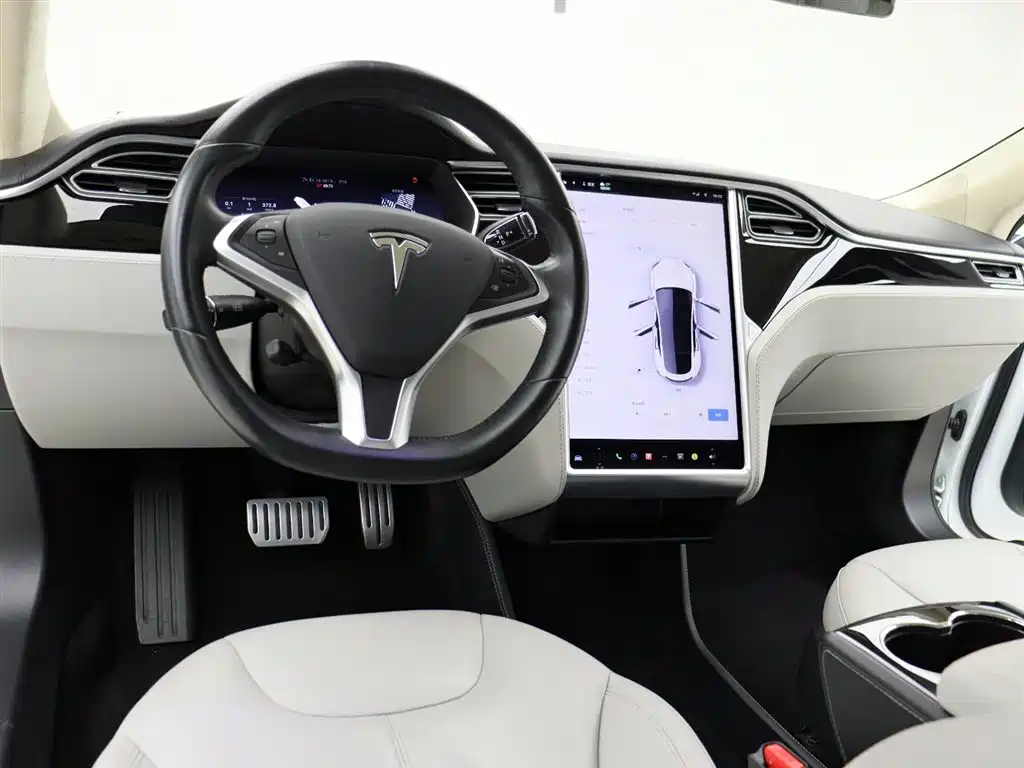 Tesla Model S 2015 — фото 7
