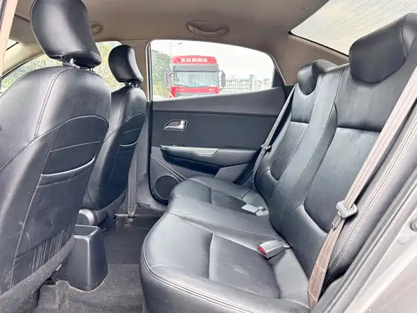 Kia K2 2014