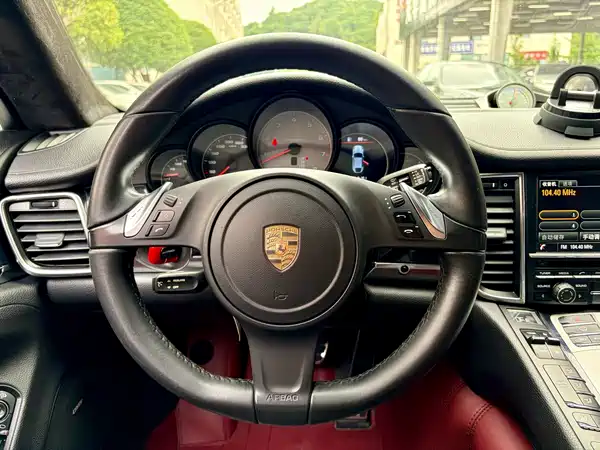 Porsche Panamera 2014