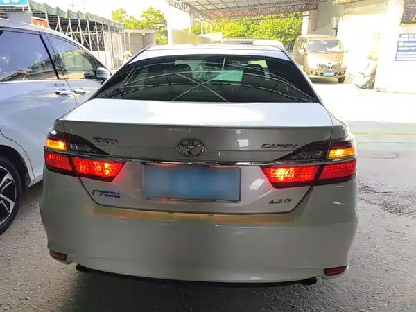 Toyota Camry 2015