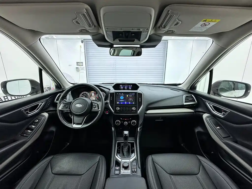 Subaru Forester 2022 — фото 21