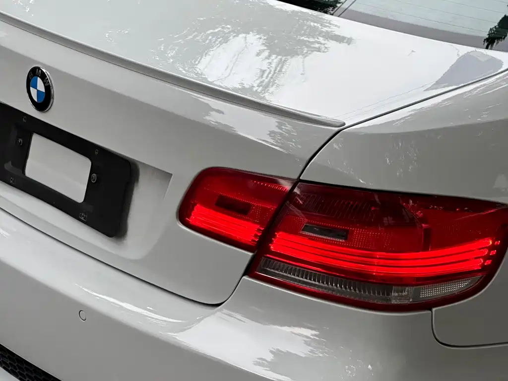 BMW M3 2009 — фото 16