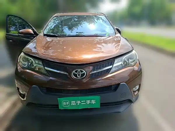 Toyota RAV4 2015