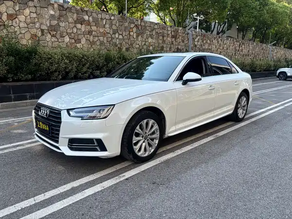 Audi A4L 2019