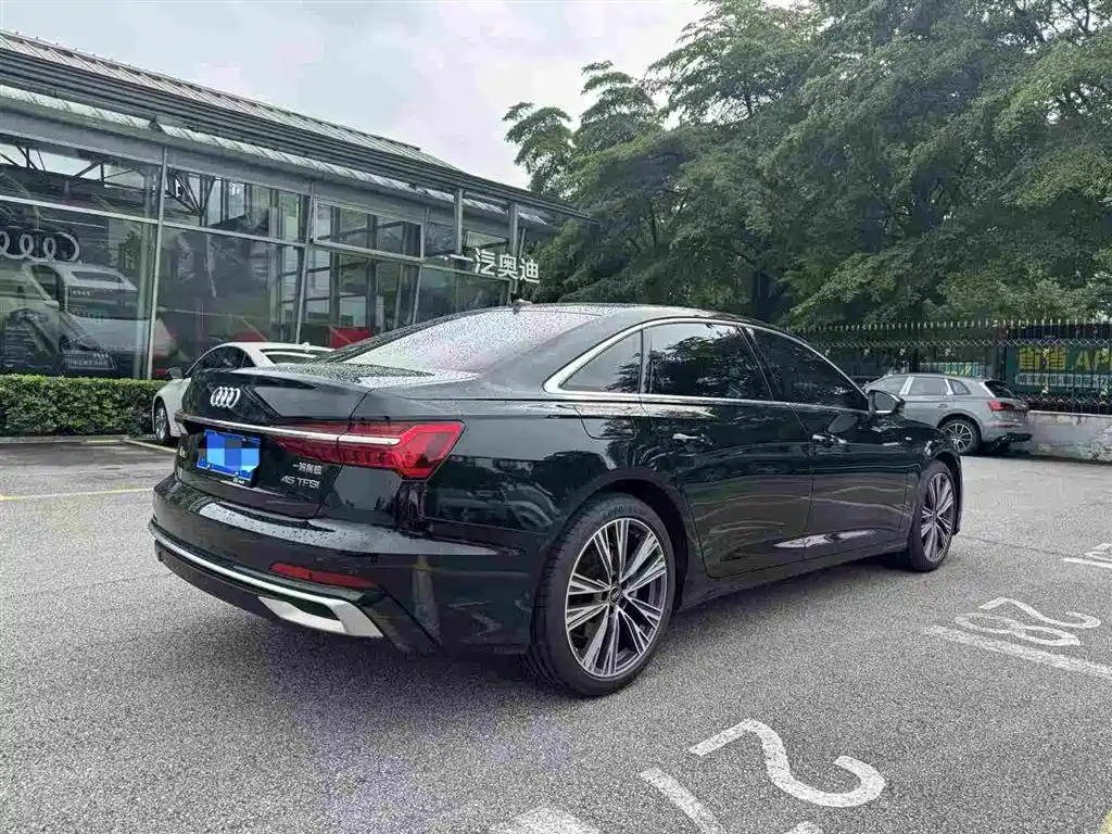 Audi A6L 2026 — фото 4