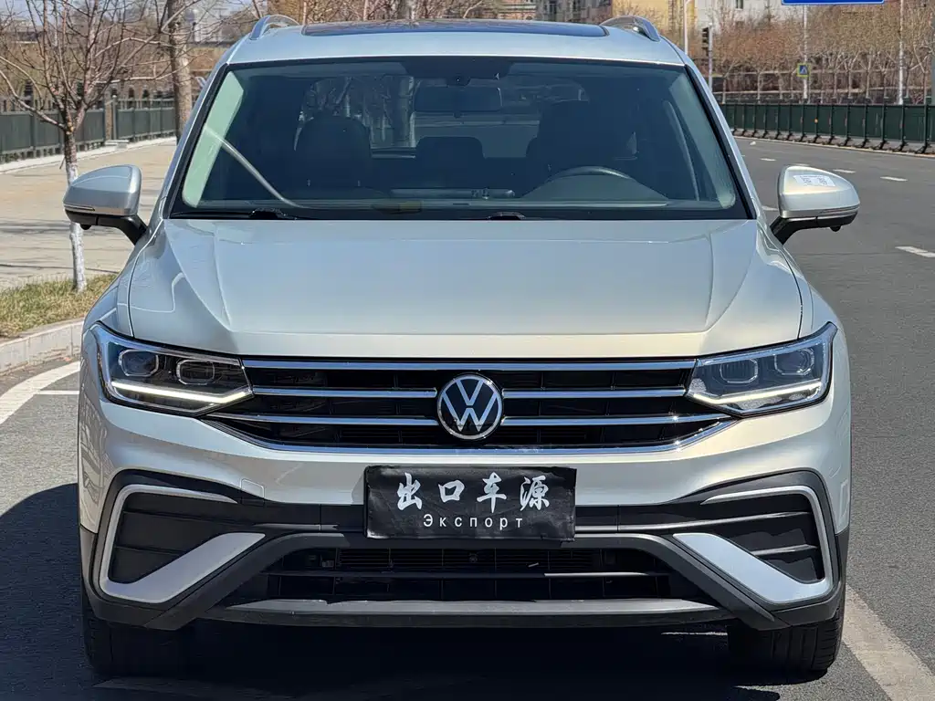 Volkswagen Tiguan L 2023