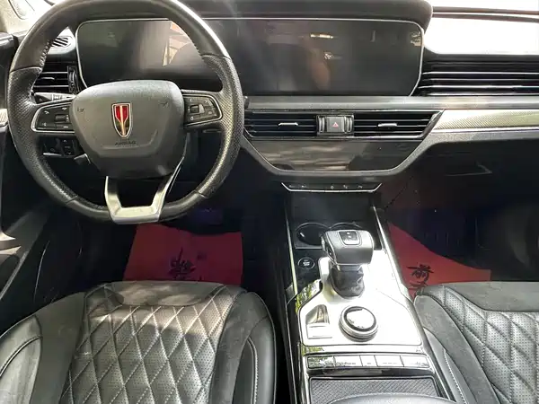 Hongqi HS5 2020
