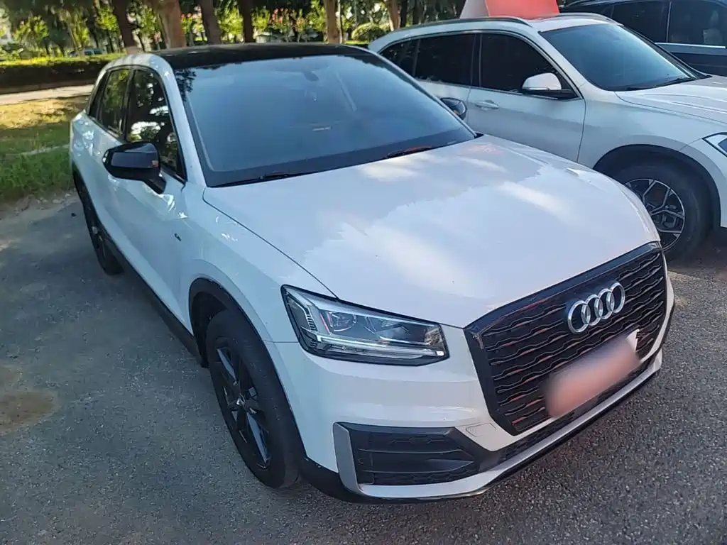 Audi Q2L 2021