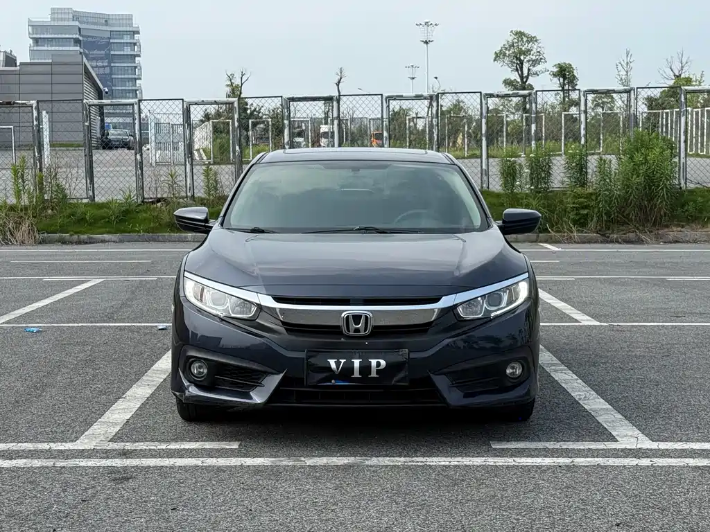 Honda Civic 2017 — фото 2
