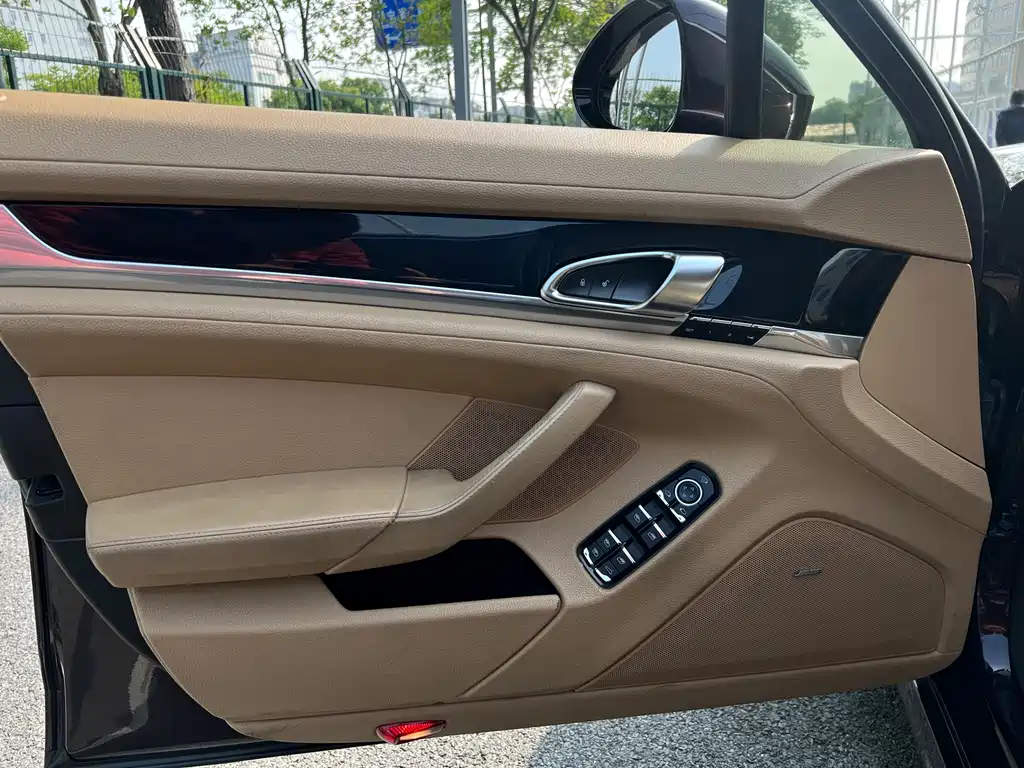 Porsche Panamera 2015 — фото 22