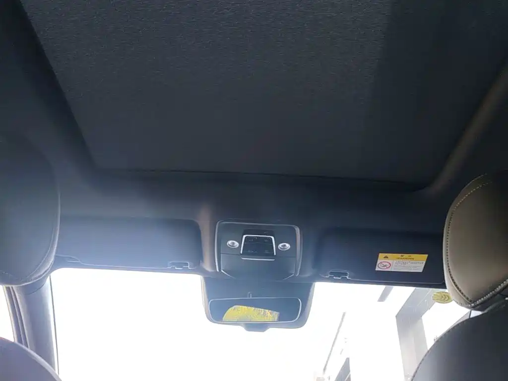 BYD L DM-i 2025 — фото 18