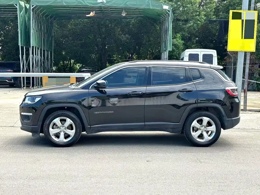 Jeep Compass 2020 — фото 8