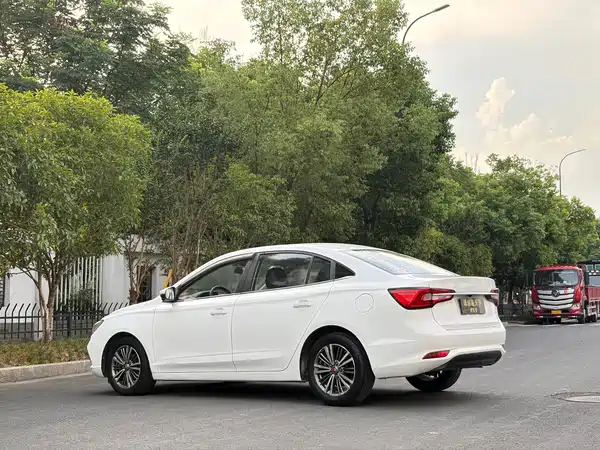 Roewe i5 2020