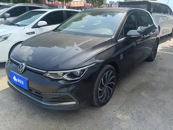 Volkswagen Golf 2021