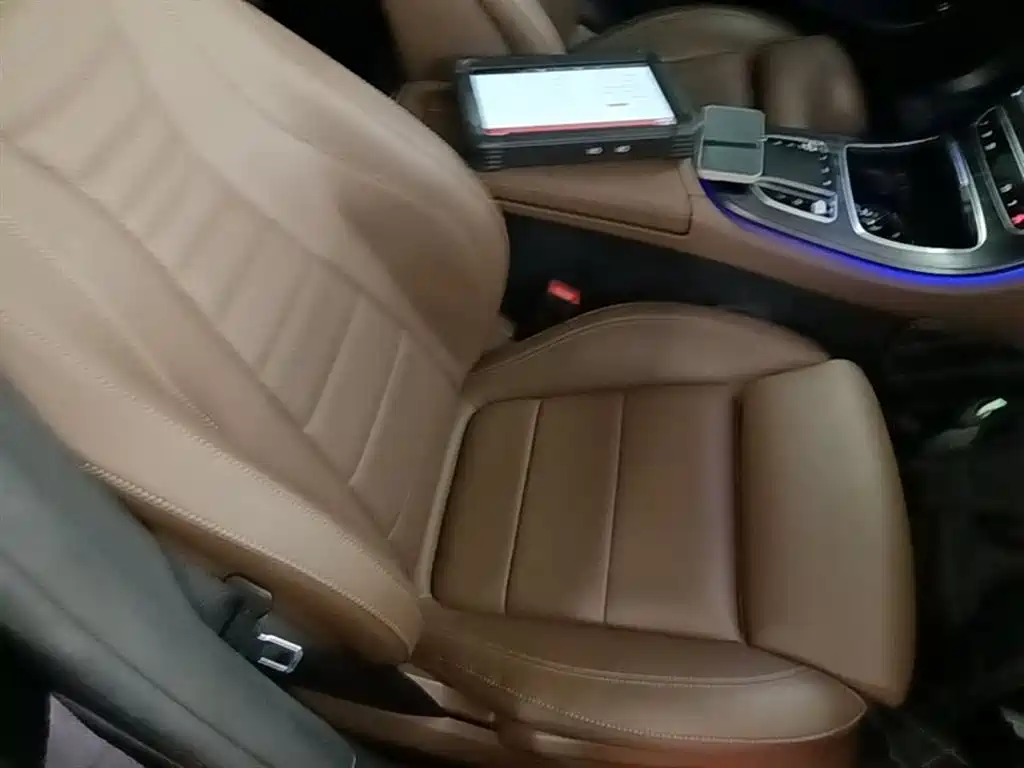 Mercedes-Benz E-Class 2023 — фото 25
