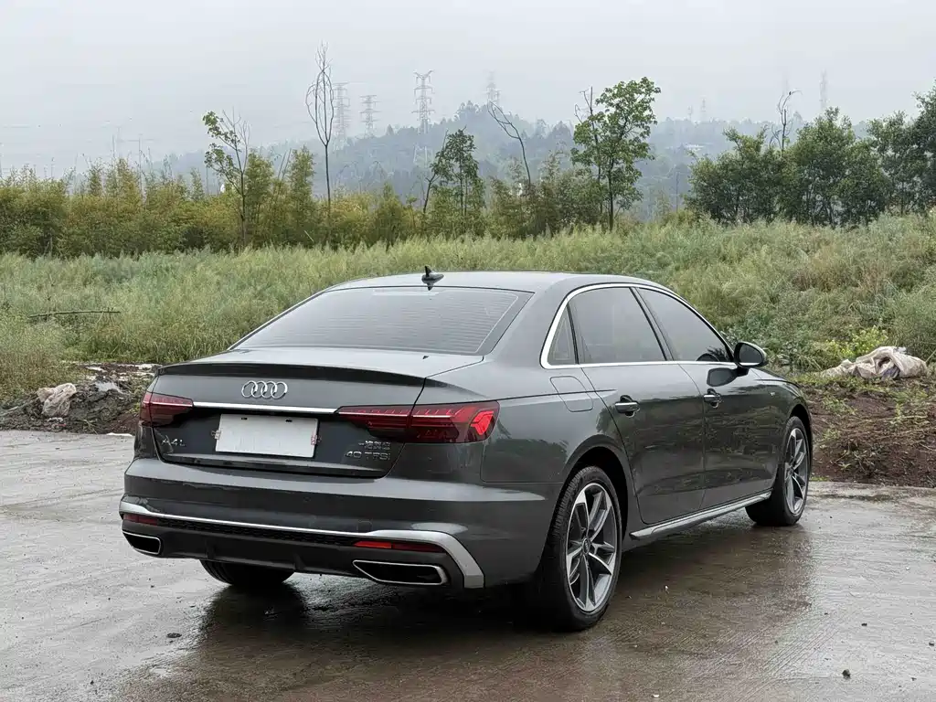 Audi A4L 2023 — фото 19