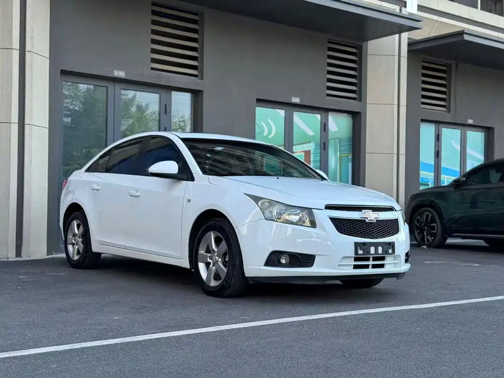 Chevrolet Cruze 2014 — фото 3
