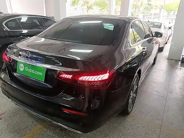 Mercedes-Benz E-Class 2022