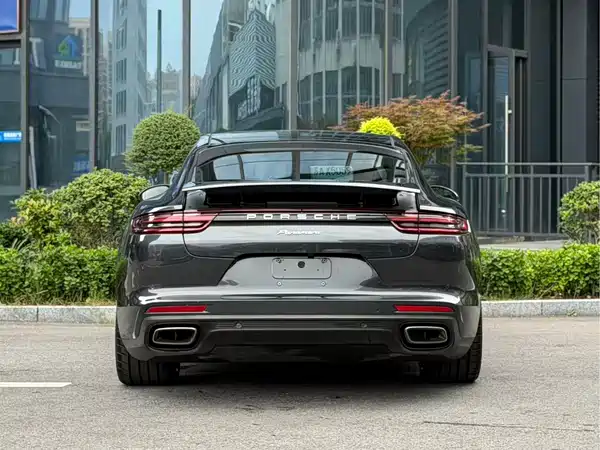 Porsche Panamera 2020