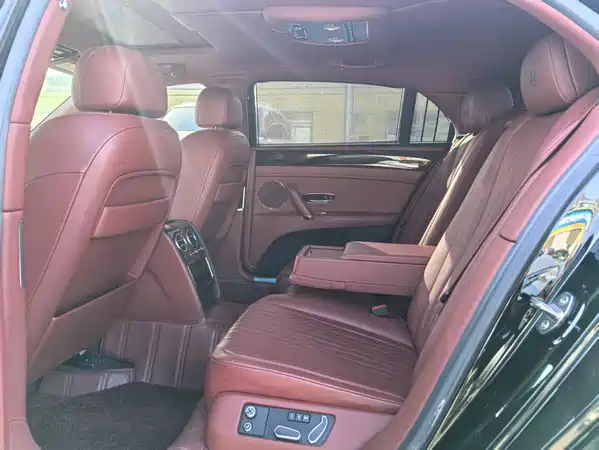 Bentley Flying Spur 2017