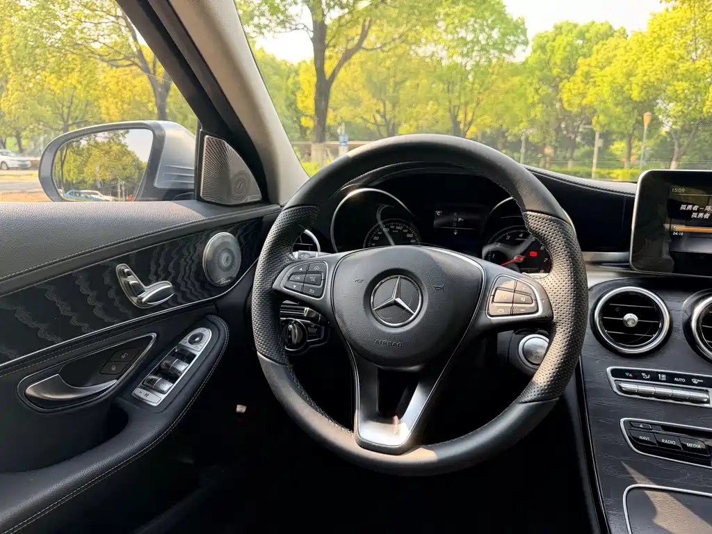Mercedes-Benz C-Class 2017 — фото 13