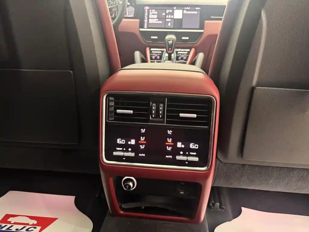 Porsche Cayenne New Energy 2020 — фото 22