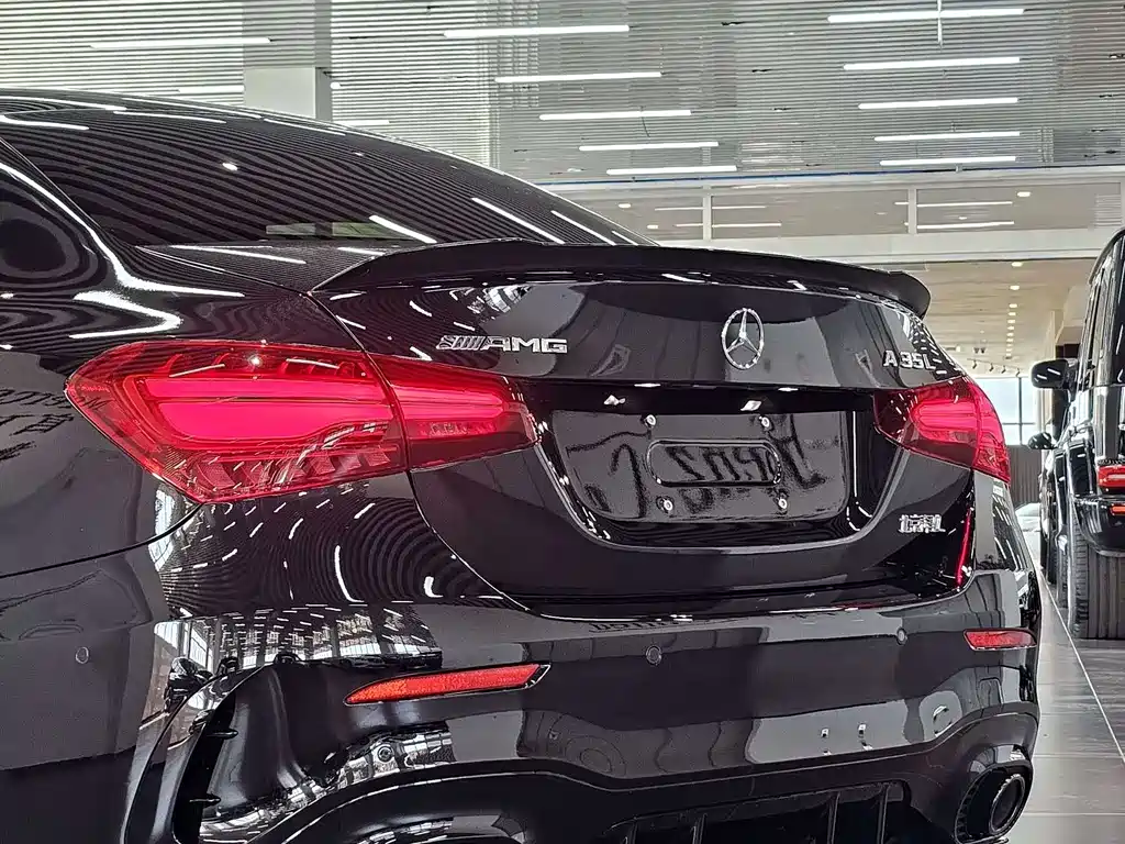 Mercedes-Benz A-Class AMG 2025 — фото 5