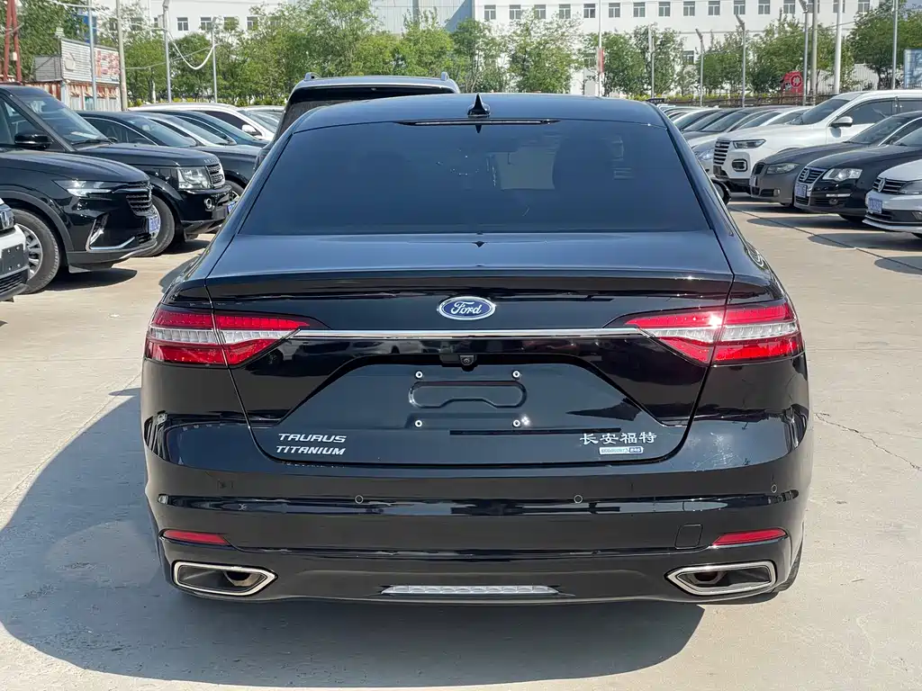 Ford Taurus 2021 — фото 11