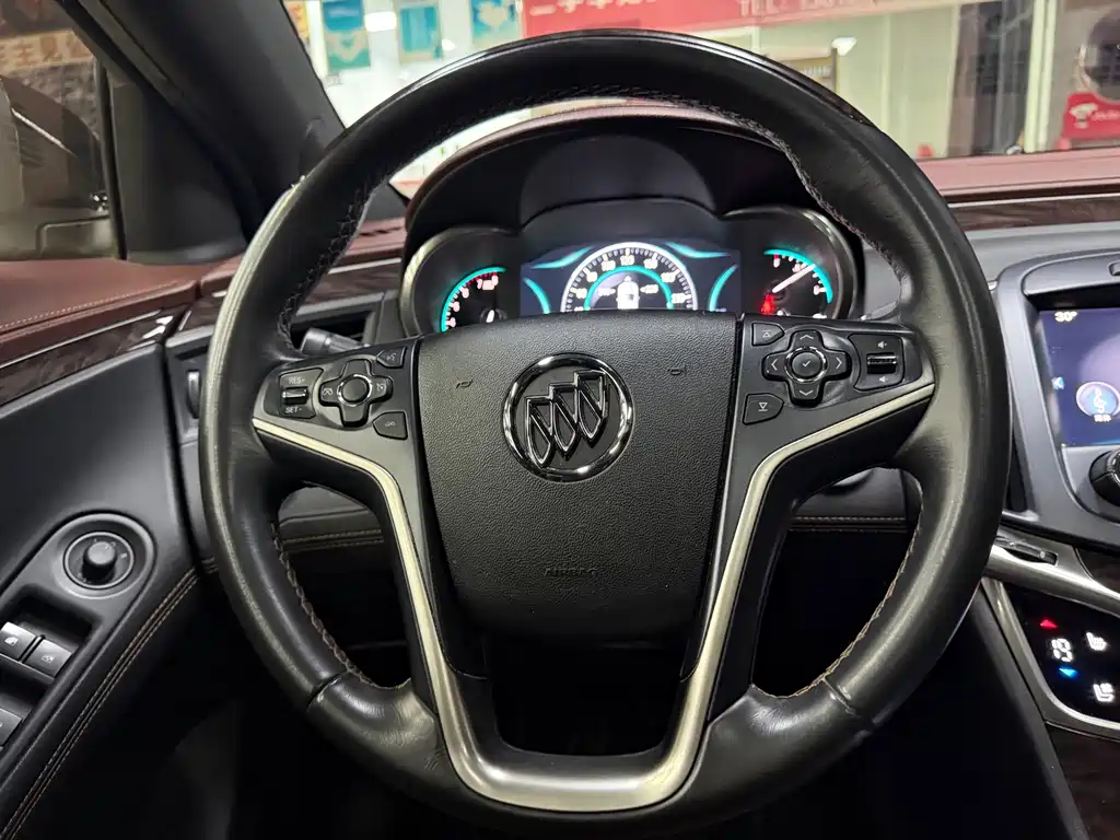 Buick LaCrosse 2013 — фото 12
