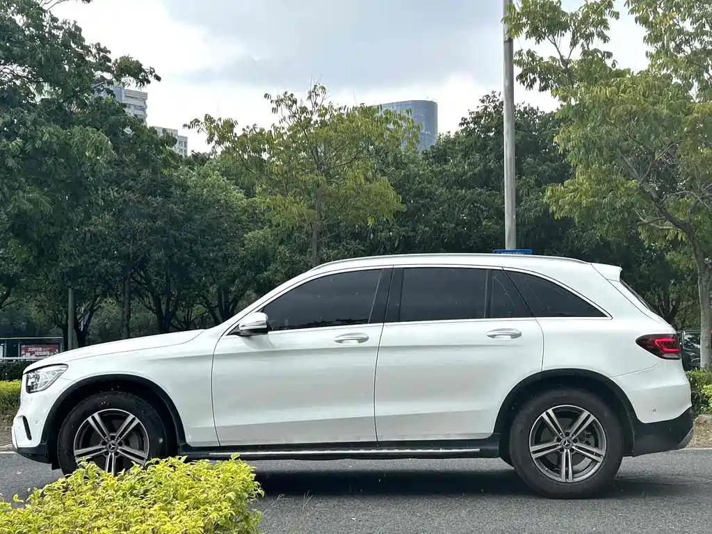 Mercedes-Benz GLC 2021 — фото 3