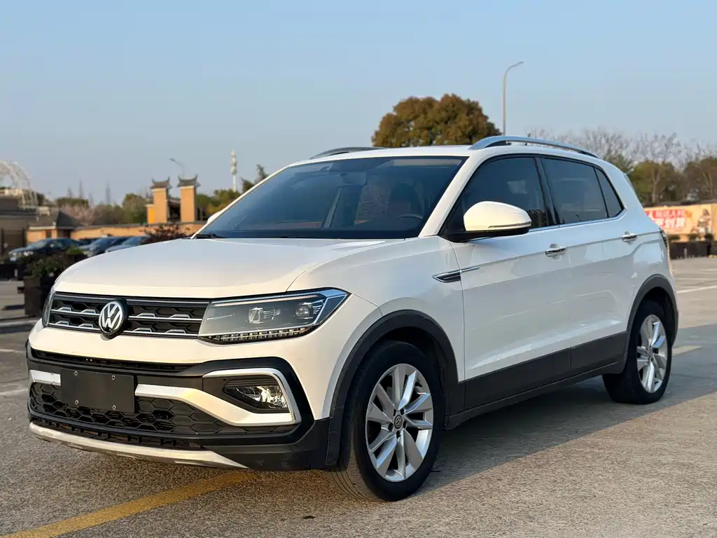 Volkswagen T-Cross 2020 — фото 1