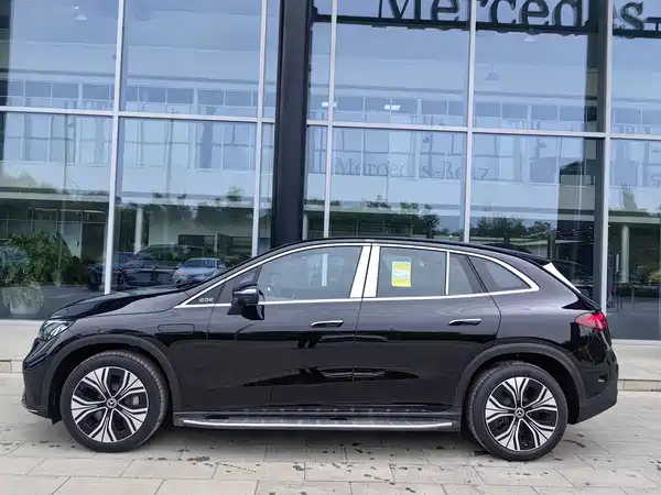 Mercedes-Benz EQE SUV 2024