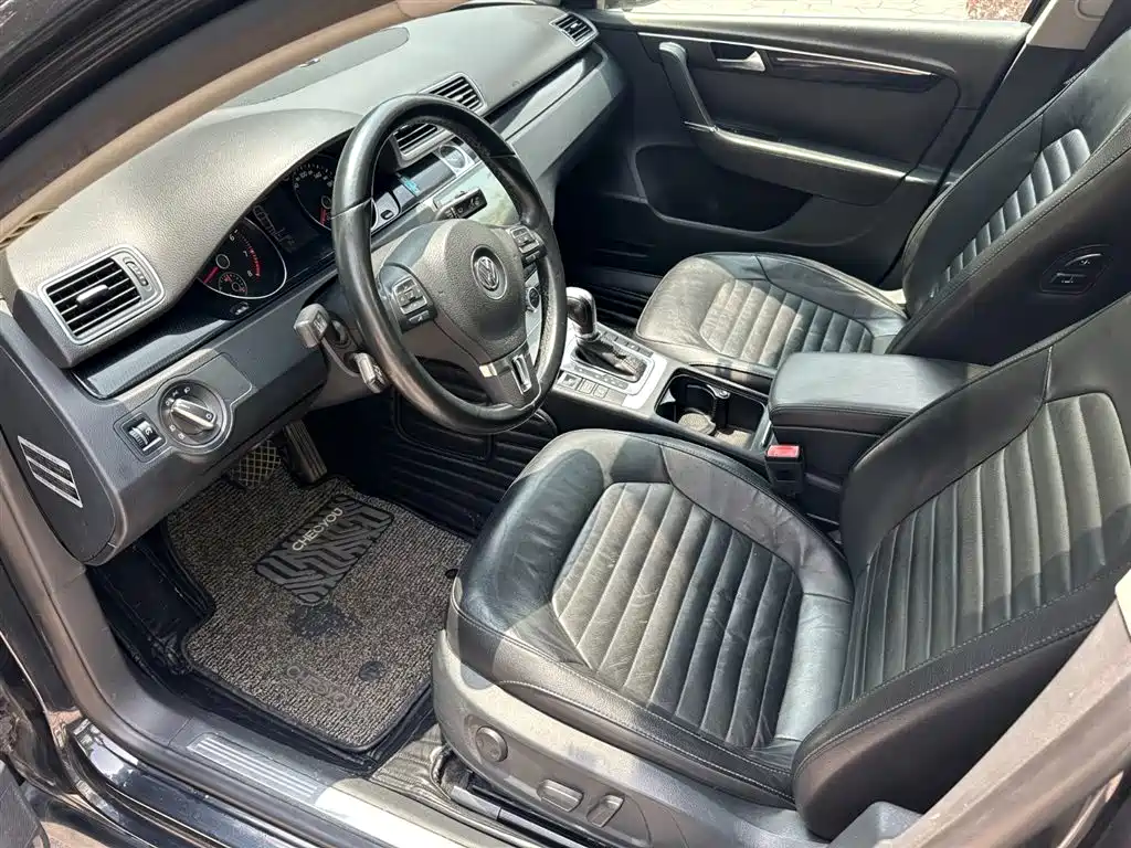 Volkswagen Magotan 2013