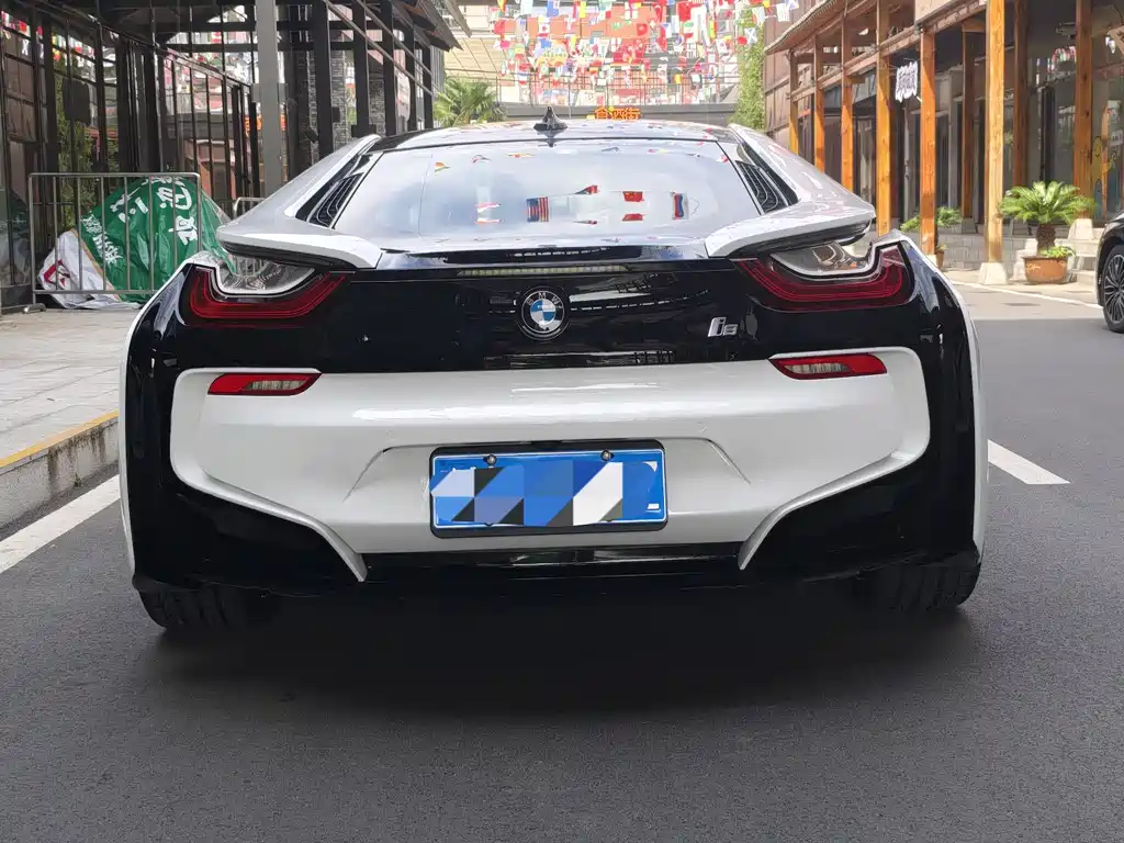 BMW i8 2017