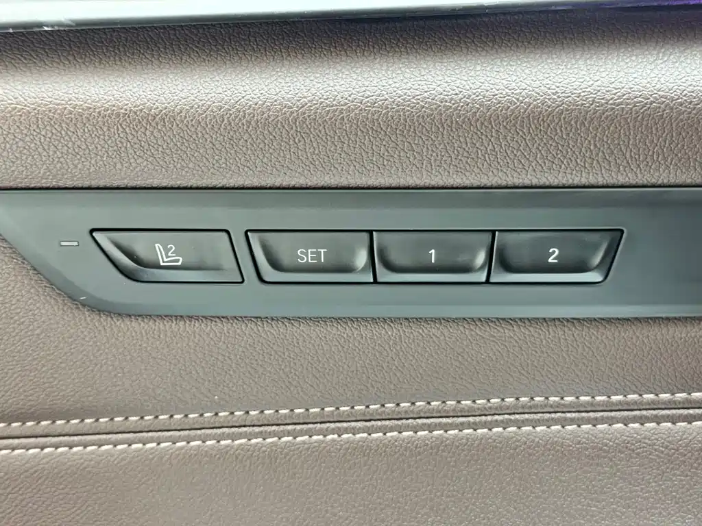 BMW 5 Series 2023 — фото 15