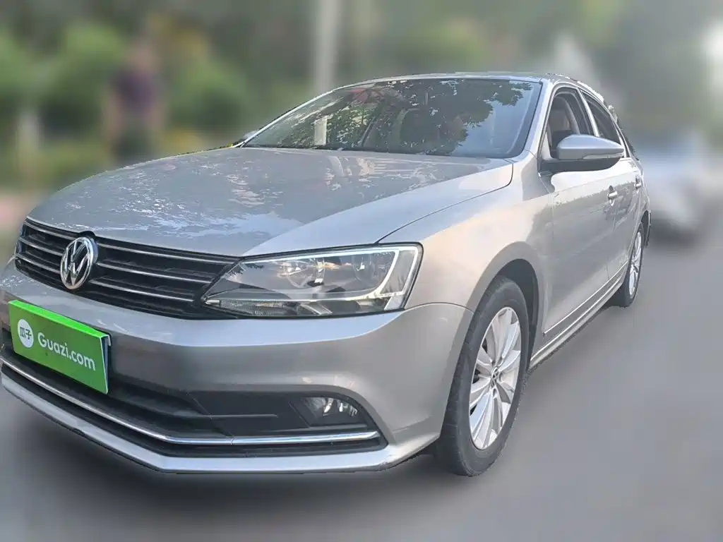 Volkswagen Sagitar 2016