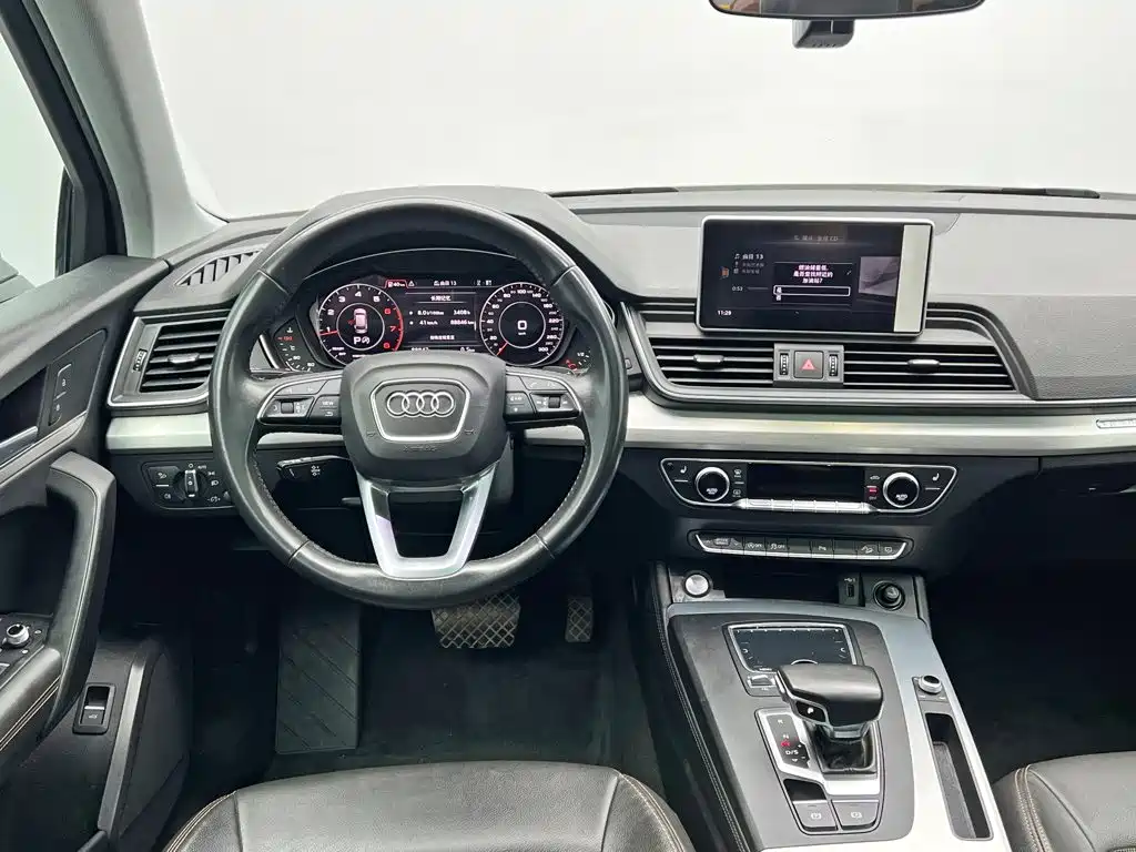 Audi Q5L 2019 — фото 20