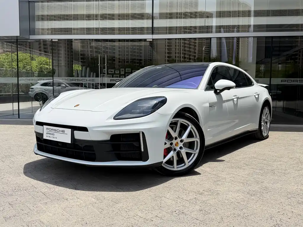 Porsche Panamera Hybrid 2025