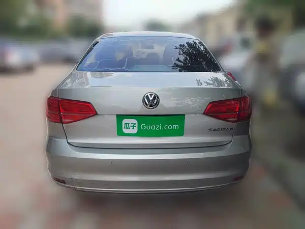 Volkswagen Sagitar 2016
