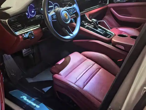 Porsche Panamera 2022