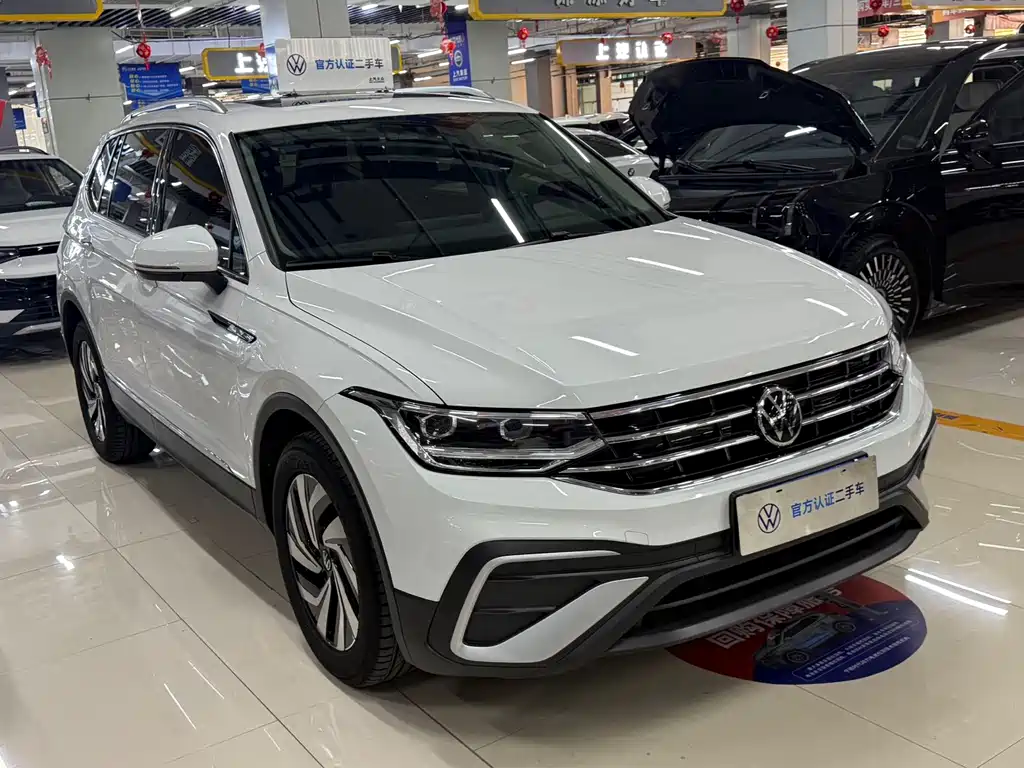 Volkswagen Tiguan L 2023
